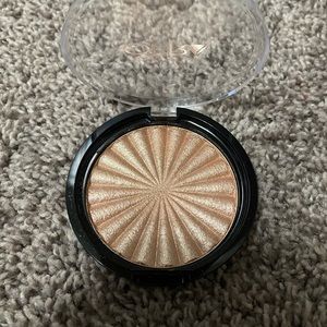 Ofra Blissful Highlighter